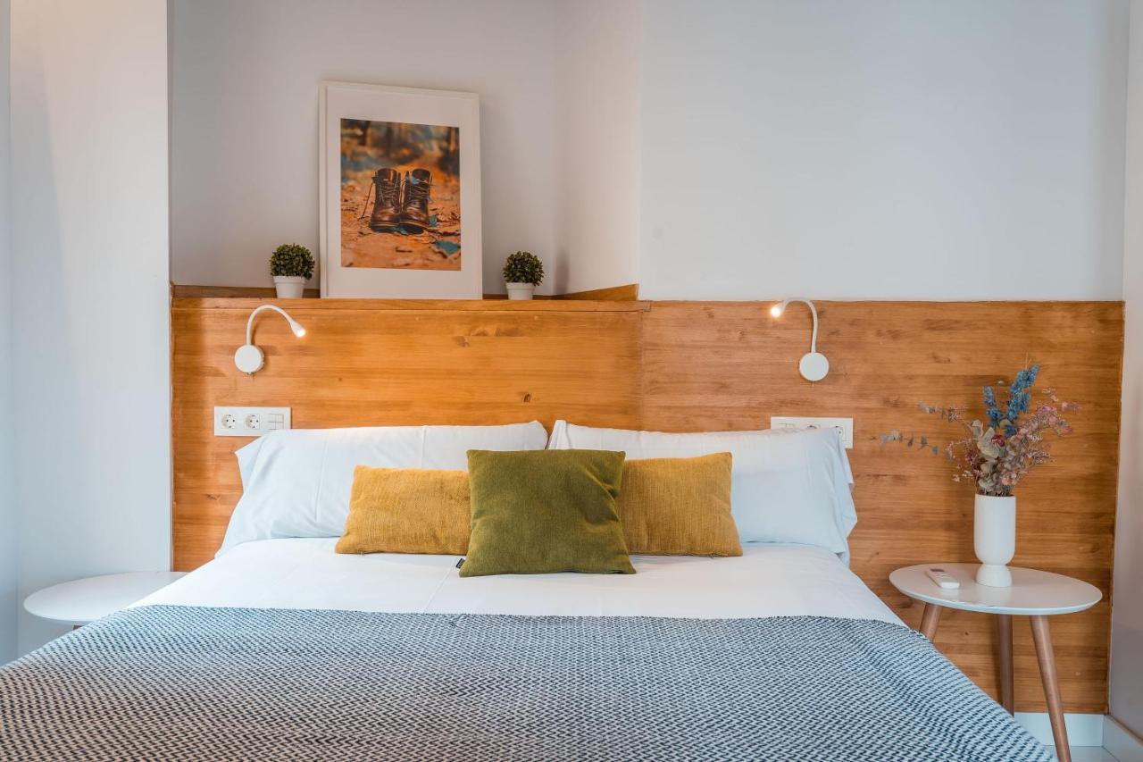 Qh Eme Suites Гранада Экстерьер фото