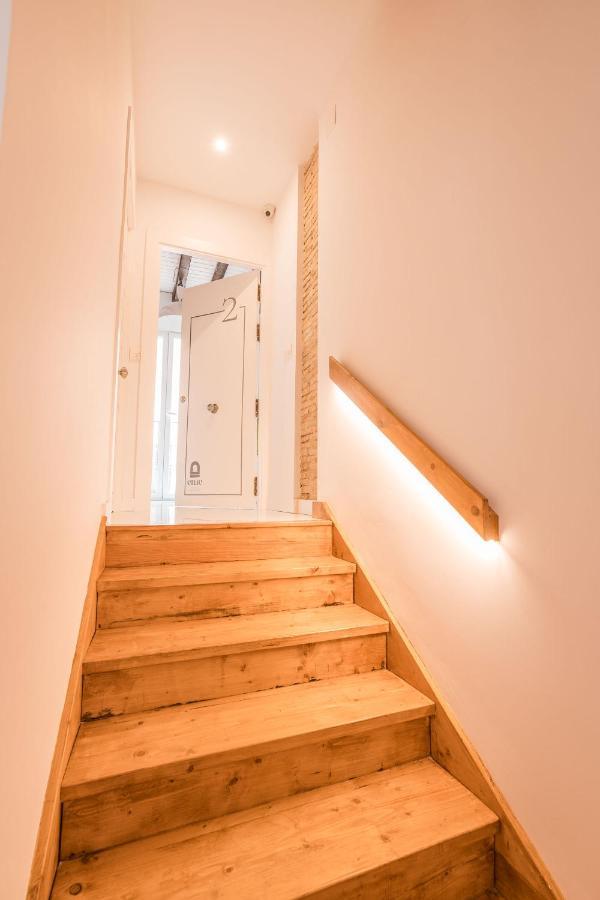 Qh Eme Suites Гранада Экстерьер фото