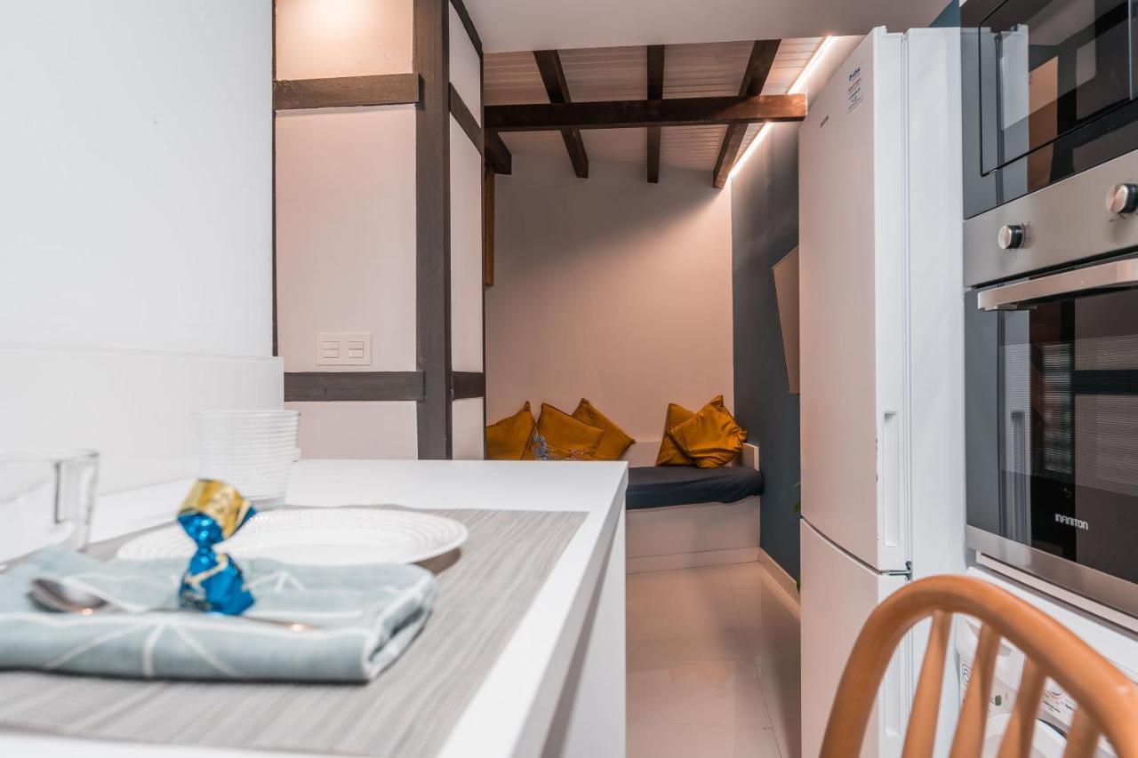 Qh Eme Suites Гранада Экстерьер фото