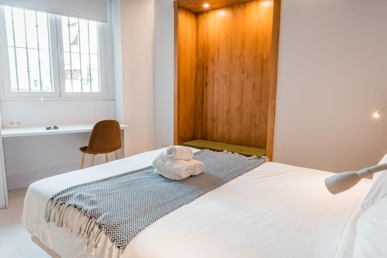 Qh Eme Suites Гранада Экстерьер фото