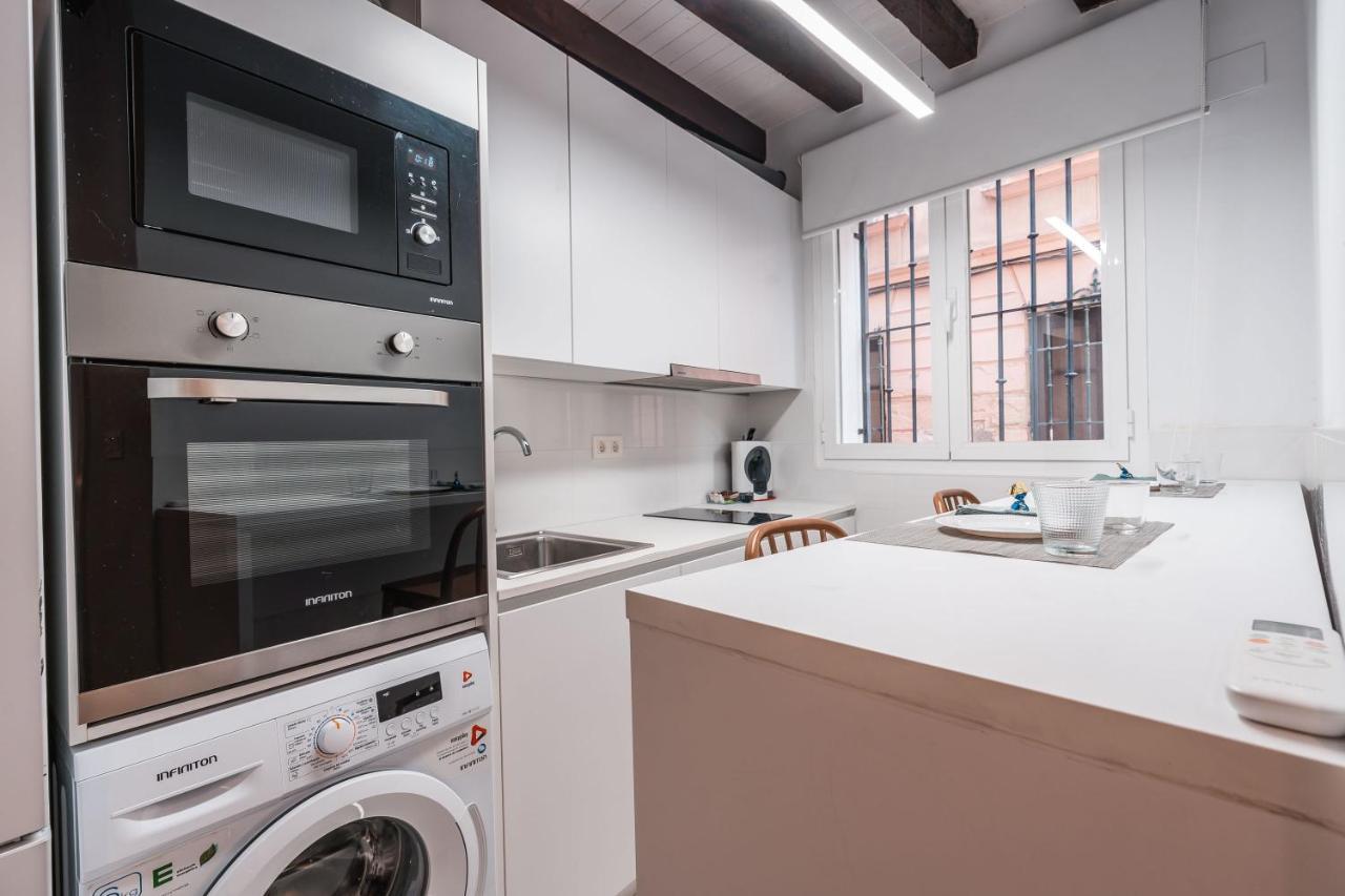 Qh Eme Suites Гранада Экстерьер фото
