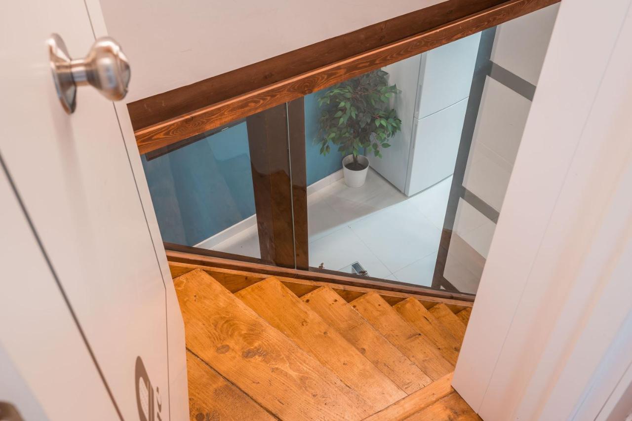 Qh Eme Suites Гранада Экстерьер фото